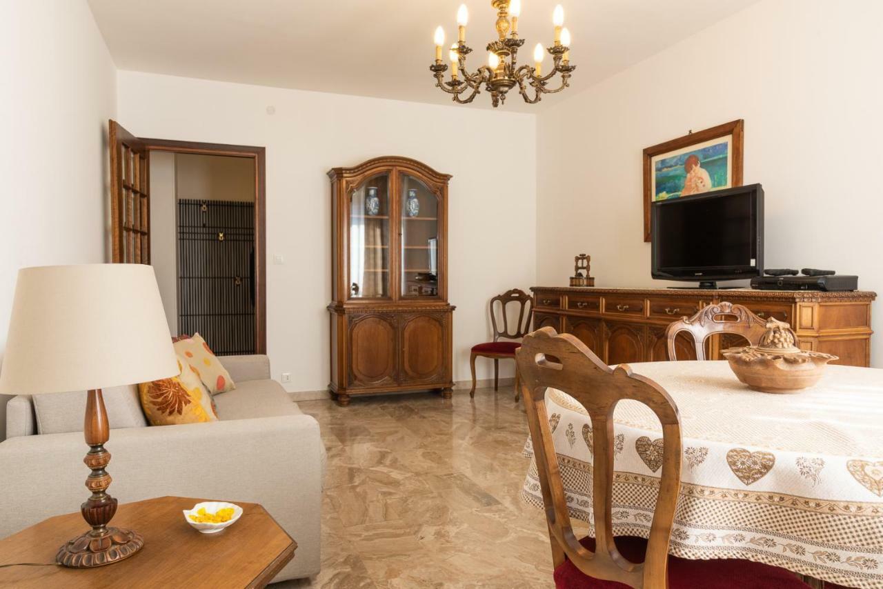 Living Aosta Valley Luaran gambar