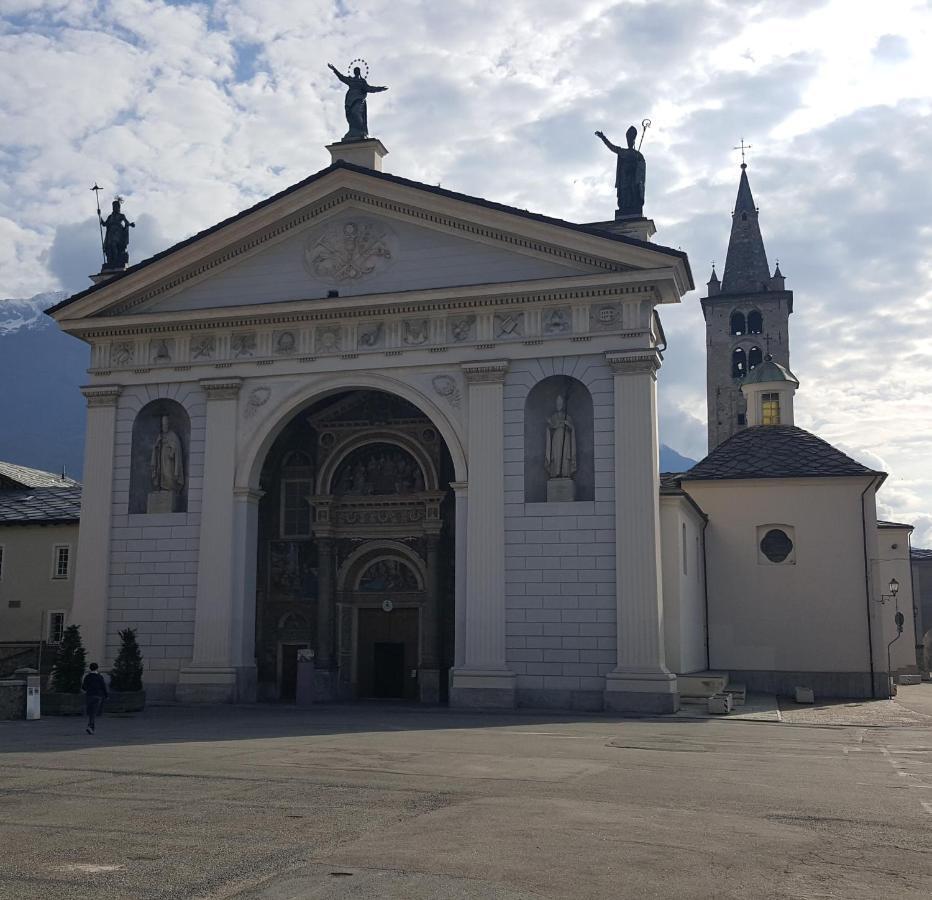Living Aosta Valley Luaran gambar